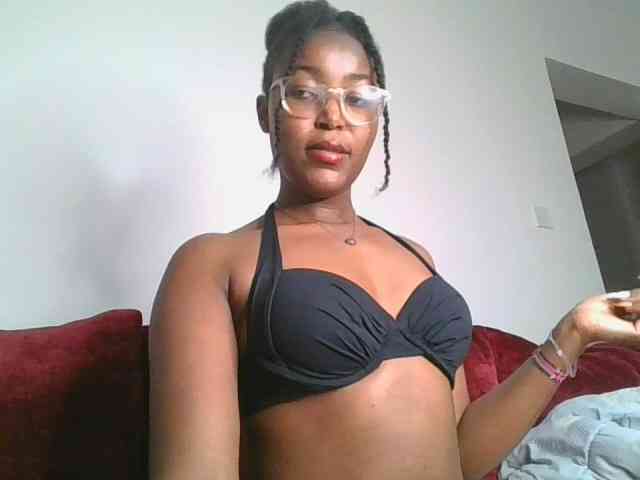 Mia-caramel webcam