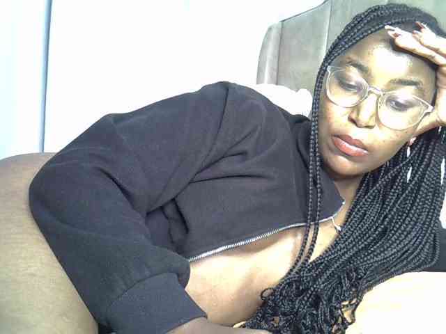 Mia-caramel webcam