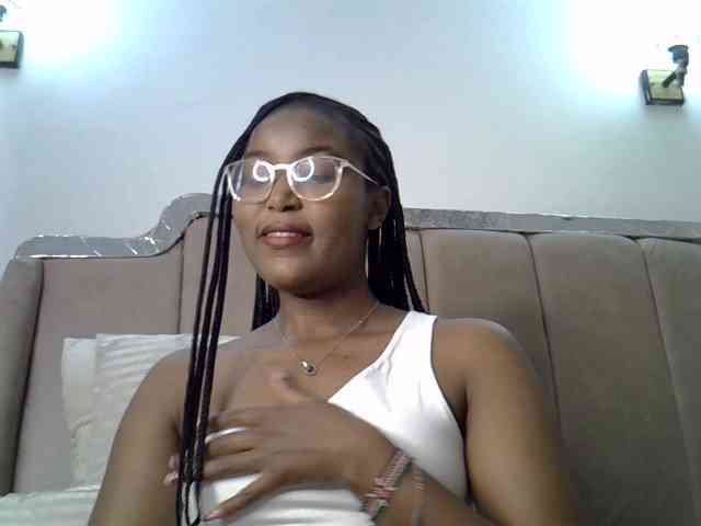 Mia-caramel webcam