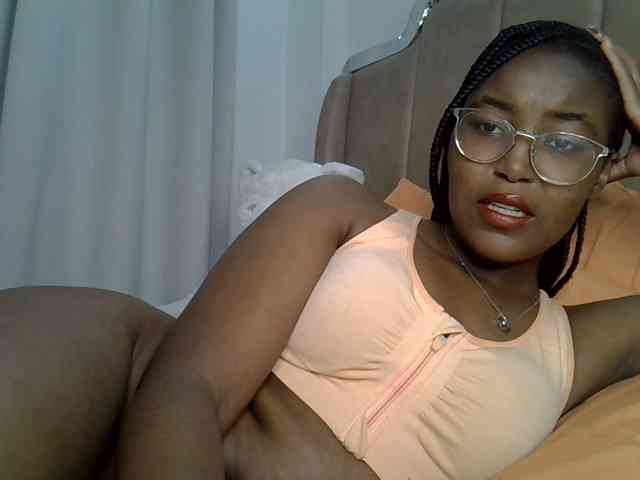 Mia-caramel webcam