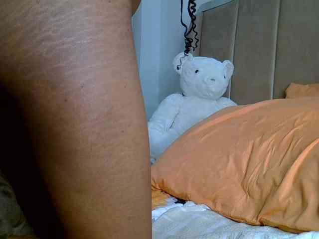 Mia-caramel webcam