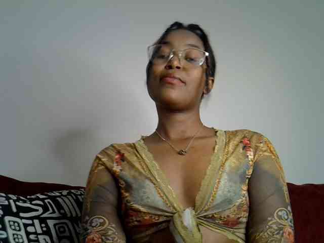 Mia-caramel webcam