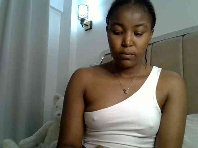 Mia-caramel webcam