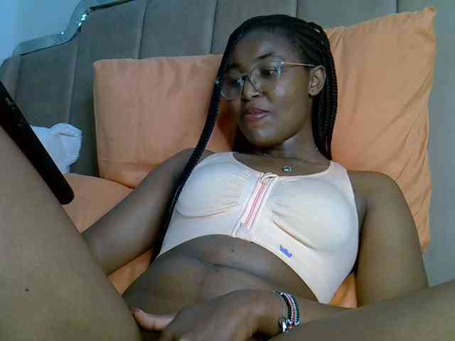 Mia-caramel webcam