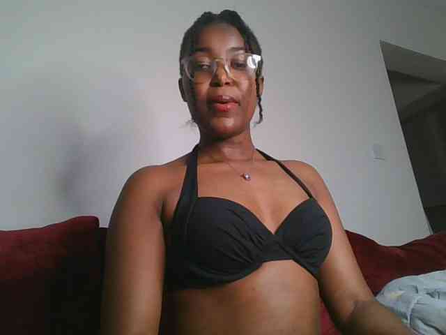 Mia-caramel webcam