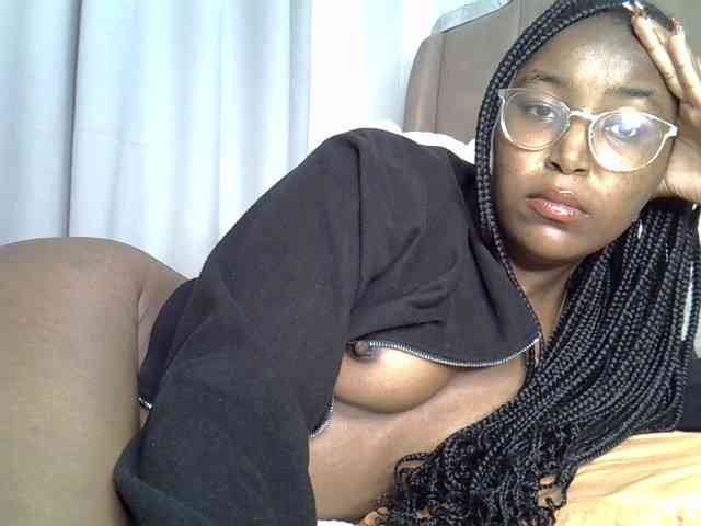 Mia-caramel webcam