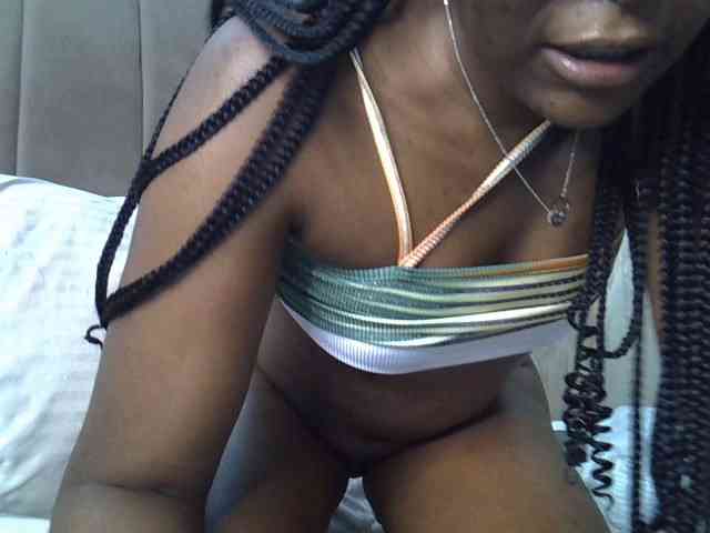 Mia-caramel webcam