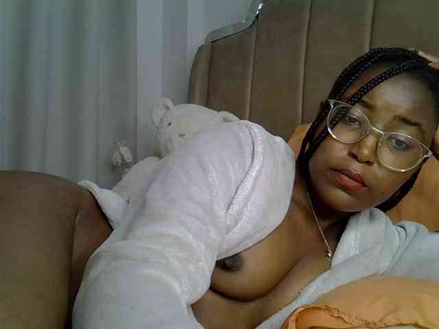 Mia-caramel webcam