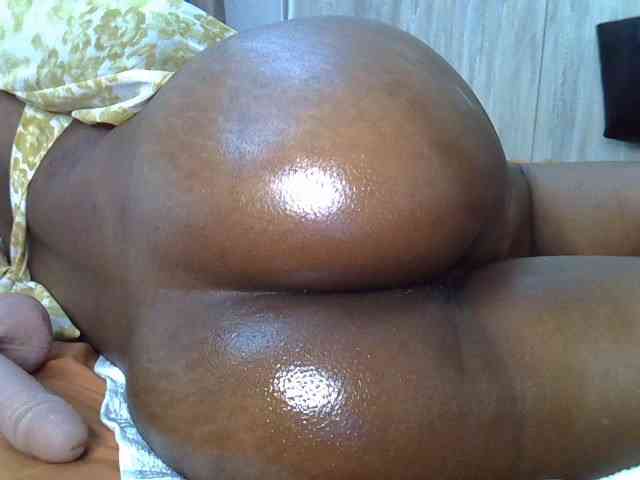 Mia-caramel webcam