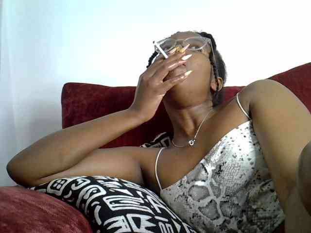 Mia-caramel webcam