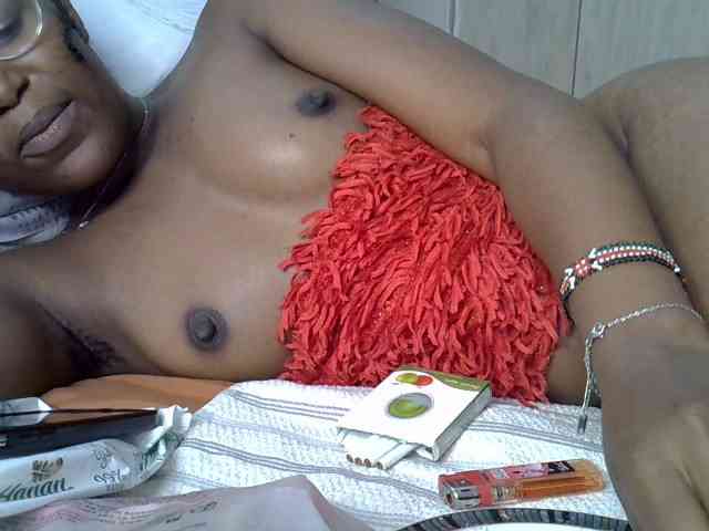 Mia-caramel webcam
