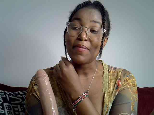 Mia-caramel webcam
