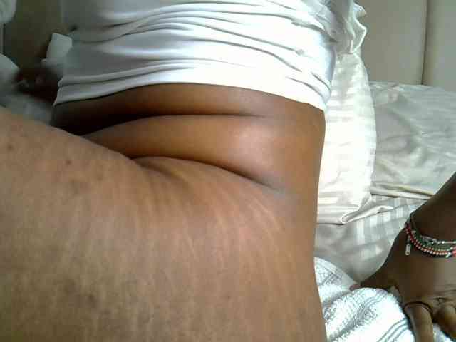 Mia-caramel webcam
