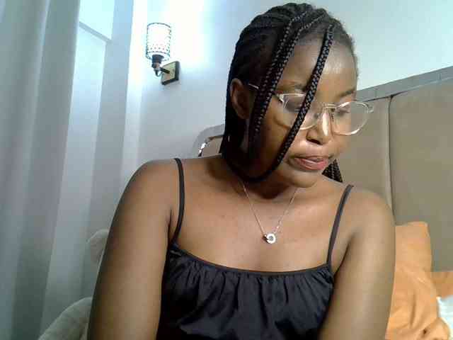 Mia-caramel webcam