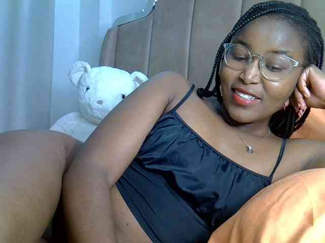 Mia-caramel webcam