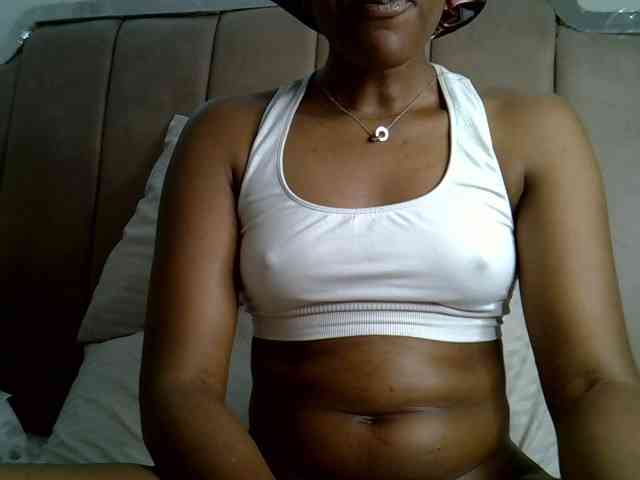 Mia-caramel webcam