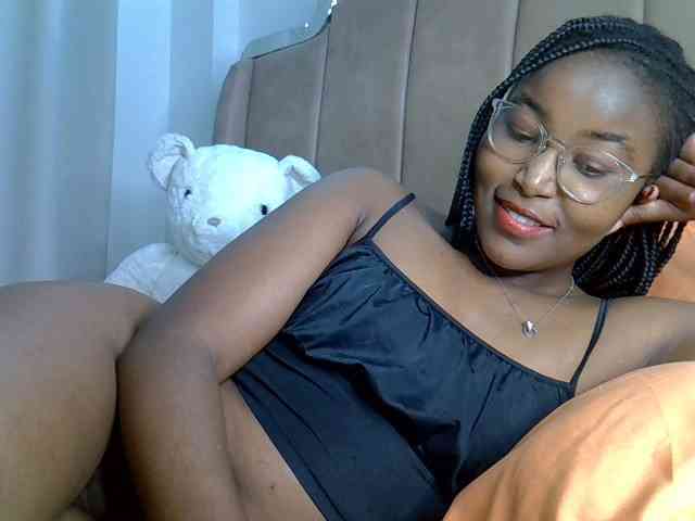 Mia-caramel webcam