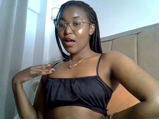 Mia-caramel webcam