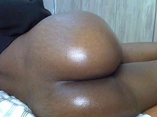 Mia-caramel webcam
