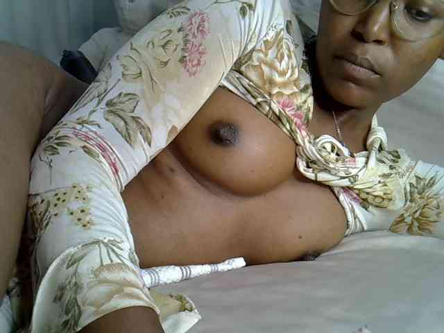 Mia-caramel webcam
