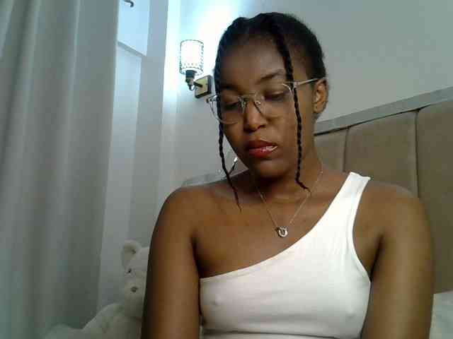 Mia-caramel webcam
