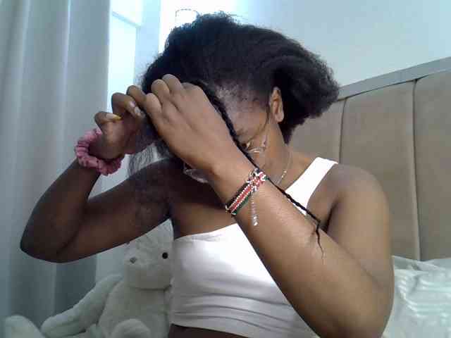 Mia-caramel webcam