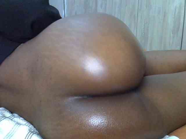Mia-caramel webcam
