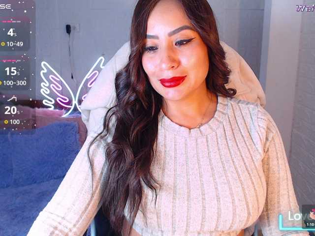 paulinagalvis2700 live cam on BongaCams