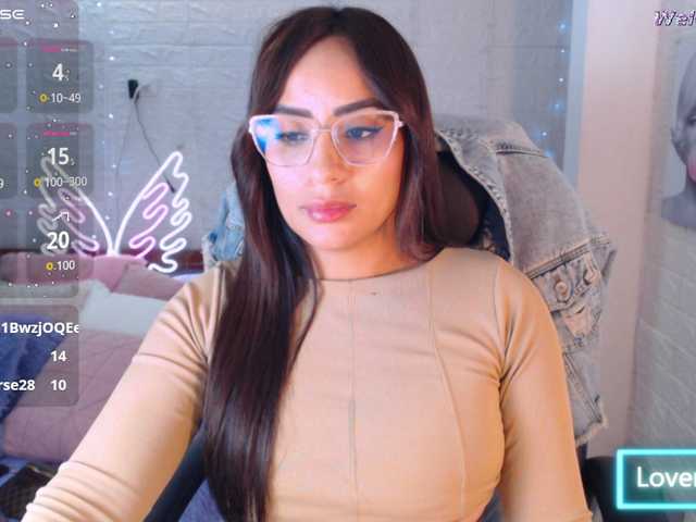 paulinagalvis2700 live cam on BongaCams