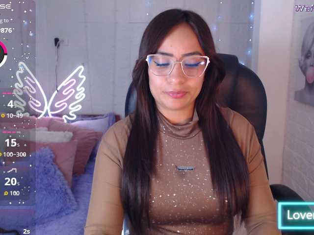 paulinagalvis2700 live cam on BongaCams