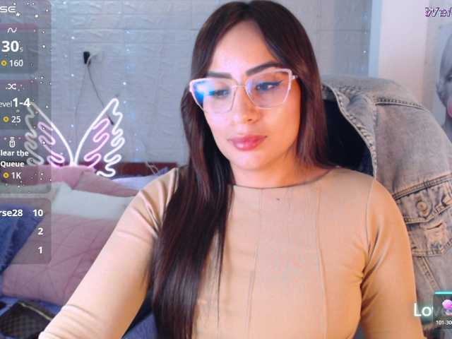 paulinagalvis2700 live cam on BongaCams
