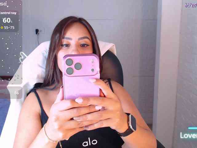 paulinagalvis2700 webcam