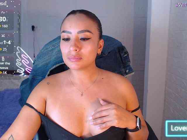paulinagalvis2700 webcam