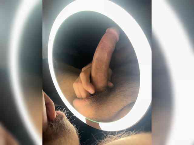 Bars17cm Live Webcam on BongaCams