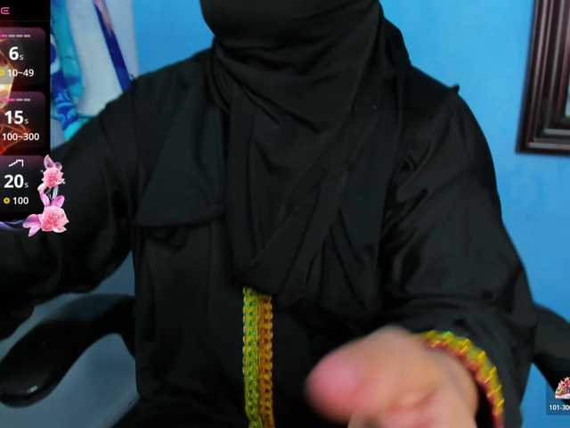 le modèle FalakYasin est en webcam porno dans un show sur le site bongacams, il possède les tags suivants: Arab,Brunette,Trimmed