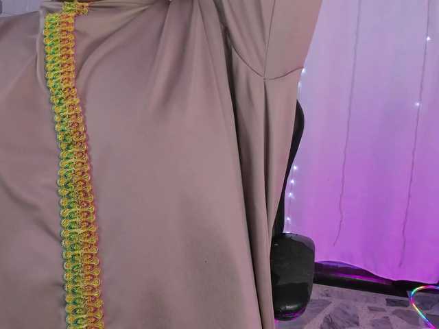 FalakYasin live cam on BongaCams