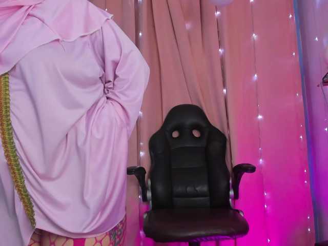FalakYasin live cam preview
