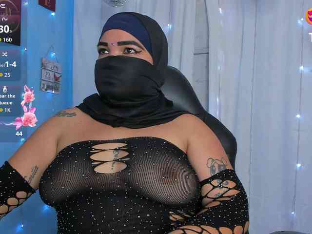 FalakYasin webcam