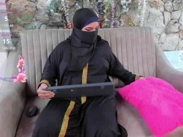 FalakYasin webcam