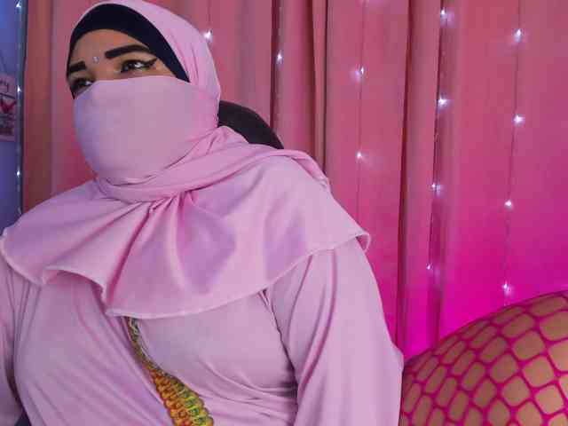 FalakYasin webcam