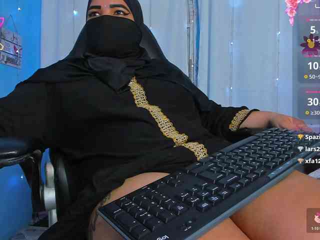 FalakYasin webcam