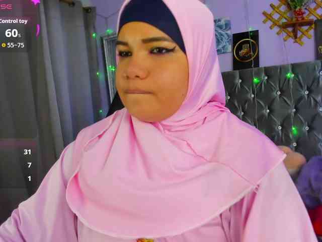 FalakYasin webcam