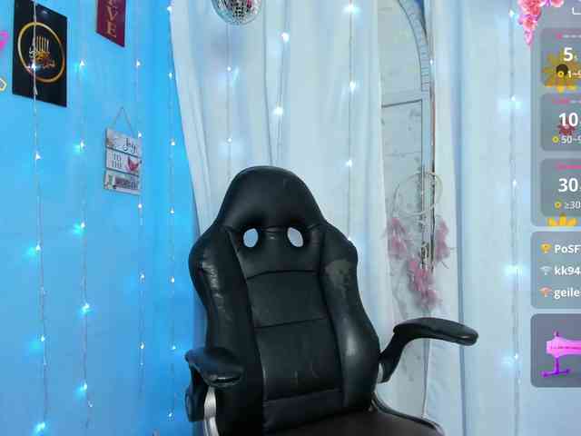 FalakYasin webcam