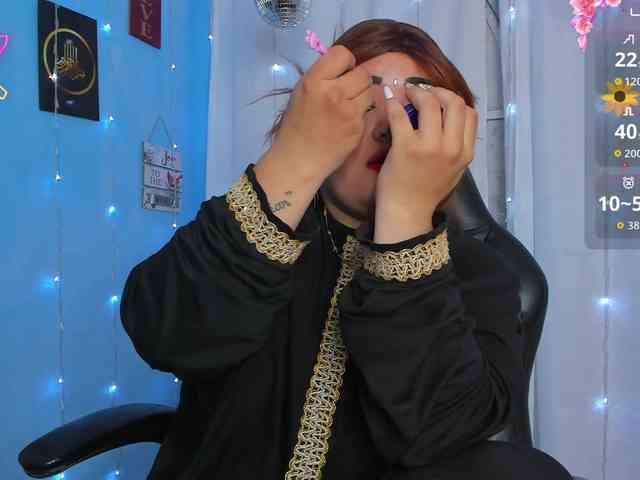 FalakYasin webcam