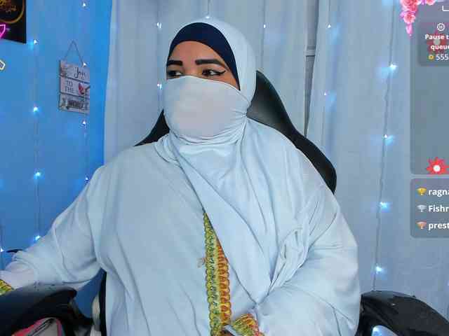 FalakYasin webcam