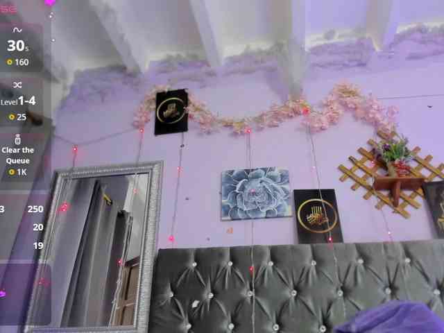 FalakYasin webcam