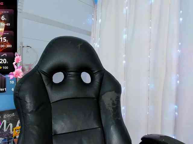 FalakYasin webcam