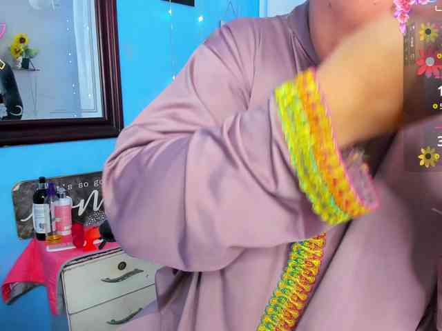 FalakYasin webcam