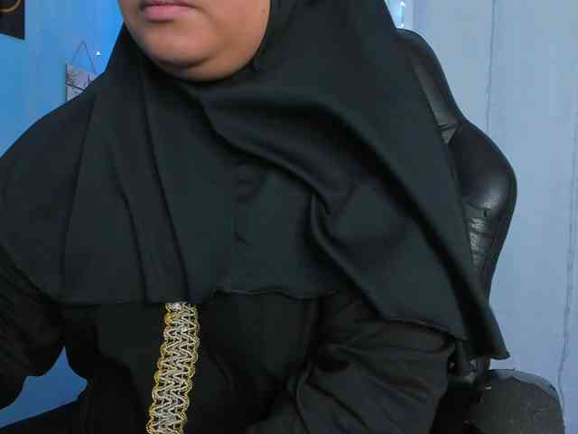 FalakYasin webcam
