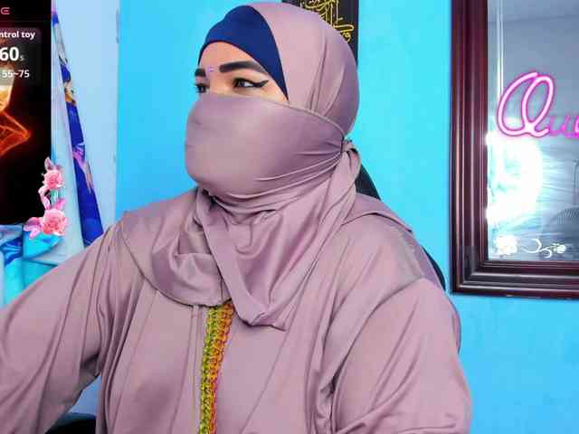 FalakYasin webcam